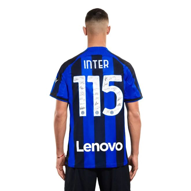 从功勋主帅到“江湖骗子”，他带走了中国足球的