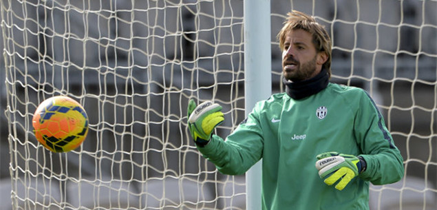 水晶宫0-0维拉，双方互交白卷，林德洛夫中柱