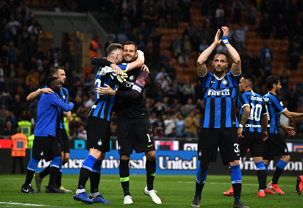 湖人112-124不敌国王球员评价：东契奇满分，2人及格，6人低迷