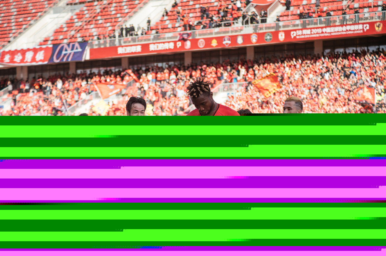 18岁天才仅获28分钟出场，拜仁为何仍让他留队