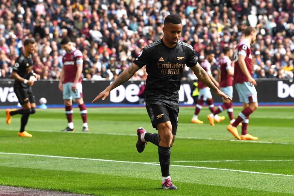 赵继伟最懂杨鸣！CBA表扬+登上辽视春晚